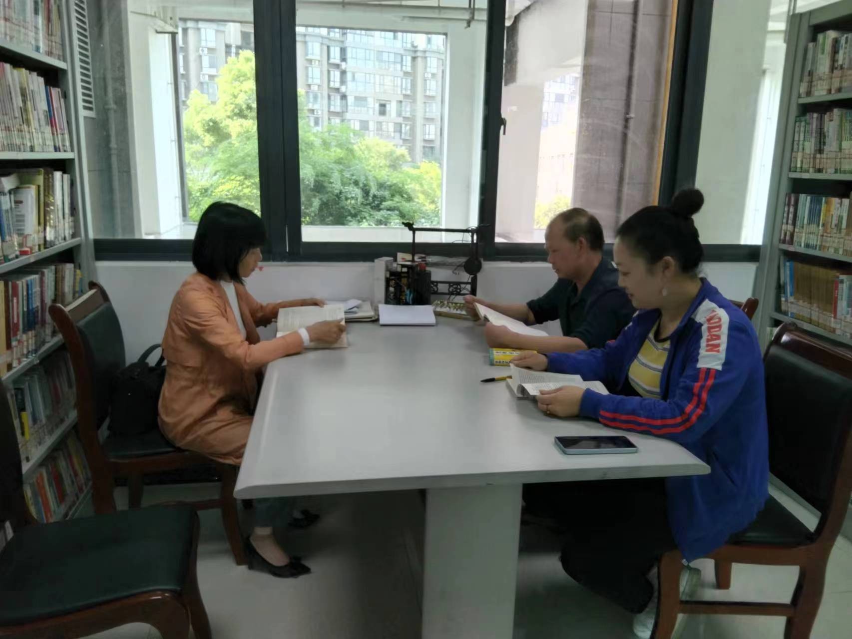 金沙县鼓场街道红岩社区农家书屋获得“贵州省最美书屋”称号-5